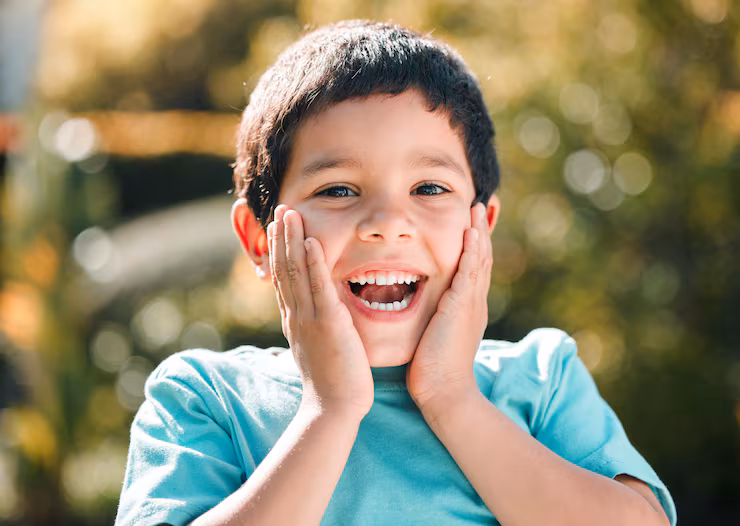 Niño en evaluación ortodóncica preventiva en Hempel y Mesa Ortodoncia Santiago
